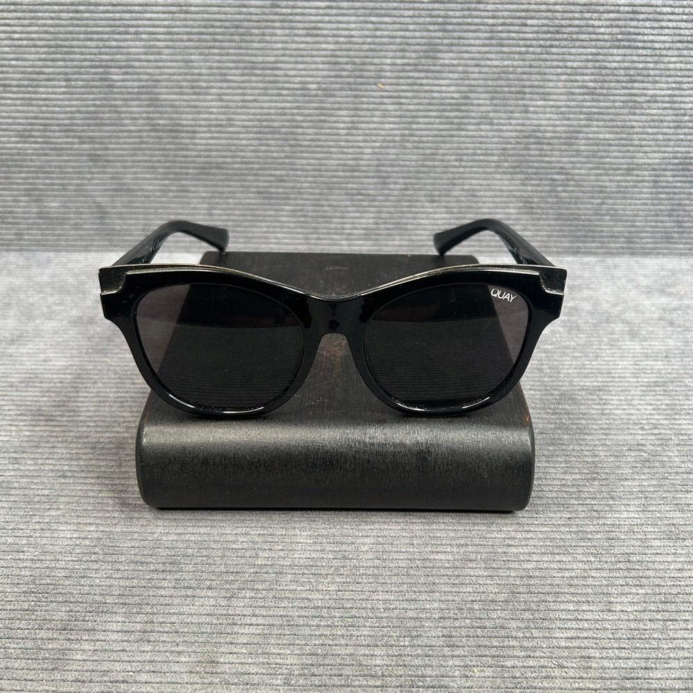 Quay Australia It's My Way Gold Sunglasses Black Cat Y2k Eye Gold Trim 111